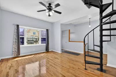 9018 S Brandon Avenue, Chicago, IL 60617 - Photo 8