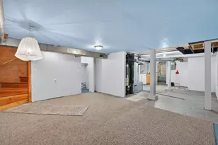 9018 S Brandon Ave, Chicago, IL 60617 - Photo 28