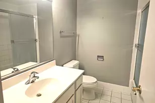 5511 N Chester Ave, Chicago, IL 60656 - Photo 14