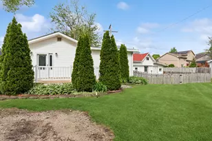 131 Turtle St, Shorewood, IL 60404 - Photo 1