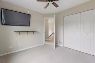 2887 Impressions Dr, Lake in the Hills, IL 60156 - Photo 20