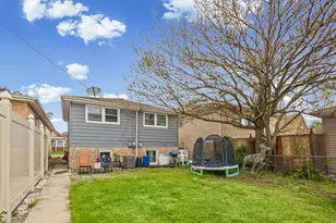 7341 W 55th Pl, Summit, IL 60501 - Photo 18