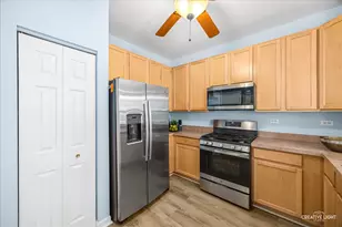 281 Springbrook Trail S, Oswego, IL 60543 - Photo 8