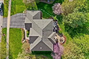 26W326 Pinehurst Dr, Winfield, IL 60190 - Photo 42