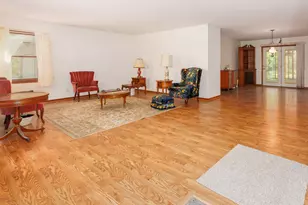 4685 Keller Rd, Iuka, IL 62849 - Photo 6
