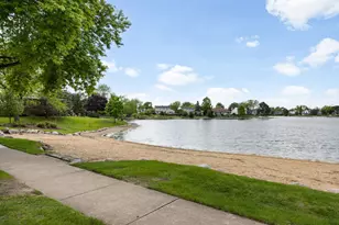 621 Newport Ave, Westmont, IL 60559 - Photo 30