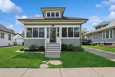 18 N Worth Avenue, Elgin, IL 60123 - Photo 1