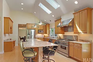225 Spruce Rd, Northbrook, IL 60062 - Photo 10