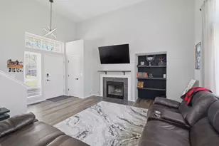 761 Parc Ct, Lake in the Hills, IL 60156 - Photo 2
