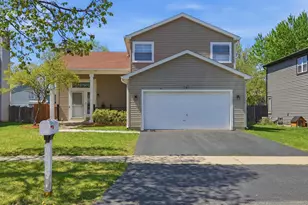 761 Parc Ct, Lake in the Hills, IL 60156 - Photo 1