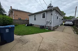 757 Newell Ave, Calumet City, IL 60409 - Photo 14