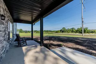1854 W Backbone Rd, Princeton, IL 61356 - Photo 6