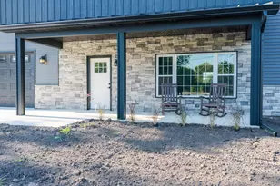 1854 W Backbone Rd, Princeton, IL 61356 - Photo 4
