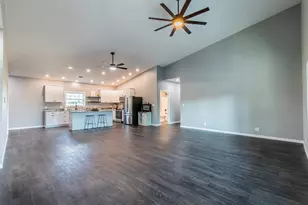 1854 W Backbone Rd, Princeton, IL 61356 - Photo 8