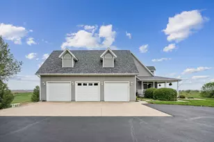 29785 Deer Valley Dr, Deer Grove, IL 61243 - Photo 40