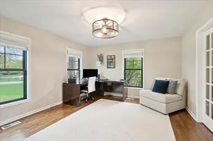 299 Concord Square, Gurnee, IL 60031 - Photo 12