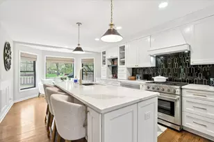 299 Concord Square, Gurnee, IL 60031 - Photo 6