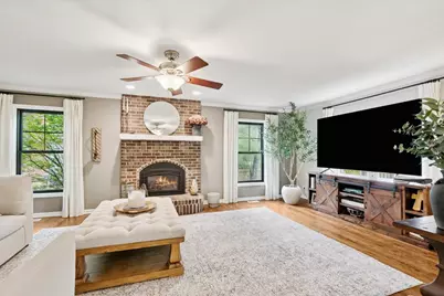 299 Concord Square, Gurnee, IL 60031 - Photo 10