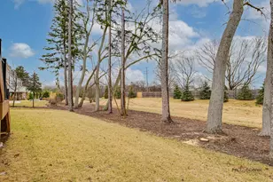 546 Council Cir, Vernon Hills, IL 60061 - Photo 30