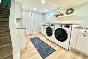 218 N Eastwood Ave, Mount Prospect, IL 60056 - Photo 14