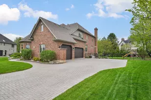 3N706 Herman Melville Ln, Saint Charles, IL 60175 - Photo 4