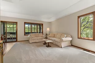17800 Cameron Pkwy, Orland Park, IL 60467 - Photo 6