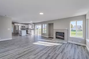 153 Treehouse Rd, Matteson, IL 60443 - Photo 8