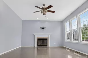 731 Sapphire Dr, Bolingbrook, IL 60490 - Photo 4