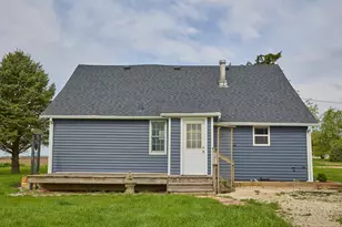 324 Wixon Pit Rd, Earlville, IL 60518 - Photo 4