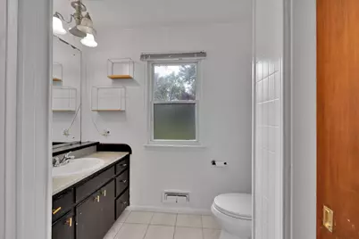 64 E Benton Street, Oswego, IL 60543 - Photo 12