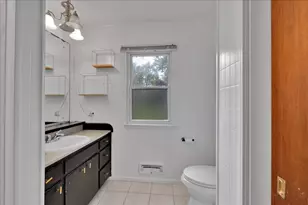 64 E Benton St, Oswego, IL 60543 - Photo 12