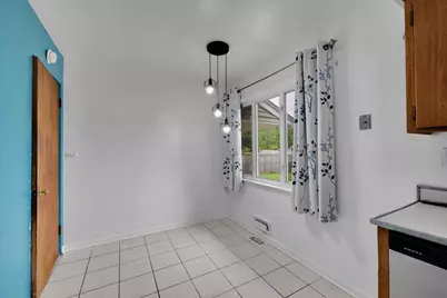 64 E Benton Street, Oswego, IL 60543 - Photo 8