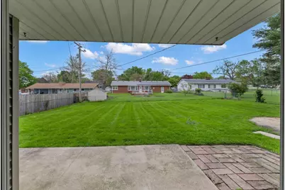 64 E Benton Street, Oswego, IL 60543 - Photo 20