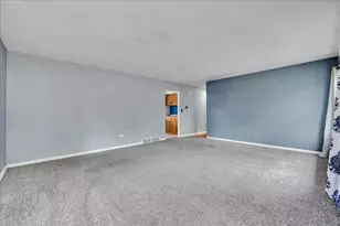 64 E Benton St, Oswego, IL 60543 - Photo 4