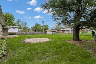 64 E Benton Street, Oswego, IL 60543 - Photo 24