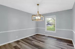 939 Honey Ln, Crete, IL 60417 - Photo 6