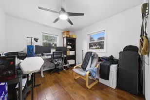 1 N Edward St, Mount Prospect, IL 60056 - Photo 12