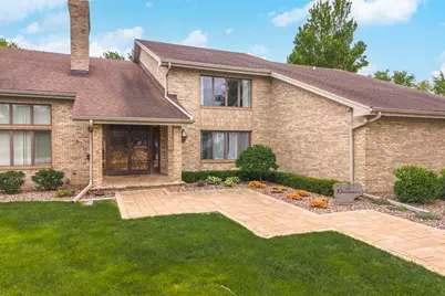 1810 Cardinal Court, Pontiac, IL 61764 - Photo 4