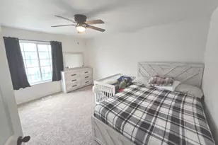 769 Hobart Dr, South Elgin, IL 60177 - Photo 8