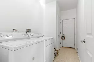 21140 Coventry Cir, Shorewood, IL 60404 - Photo 16