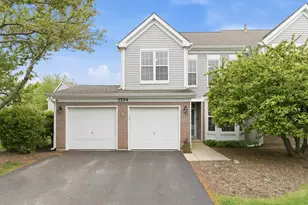 2254 Rossiter Pkwy, Plainfield, IL 60586 - Photo 2