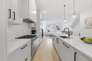 2038 N Bingham St, Chicago, IL 60647 - Photo 10