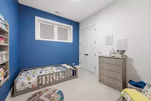 2038 N Bingham St, Chicago, IL 60647 - Photo 24