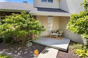 1808 Foxborough Ct, Champaign, IL 61822 - Photo 6