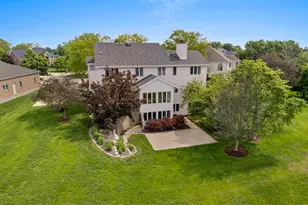 1808 Foxborough Ct, Champaign, IL 61822 - Photo 2