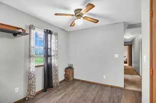 841 S High St, Paxton, IL 60957 - Photo 14