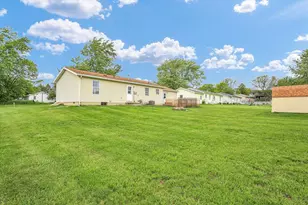 841 S High St, Paxton, IL 60957 - Photo 22