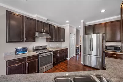 272 Bennett Drive, Carol Stream, IL 60188 - Photo 10