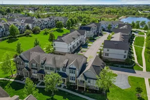 272 Bennett Dr, Carol Stream, IL 60188 - Photo 2