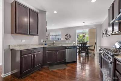 272 Bennett Drive, Carol Stream, IL 60188 - Photo 8